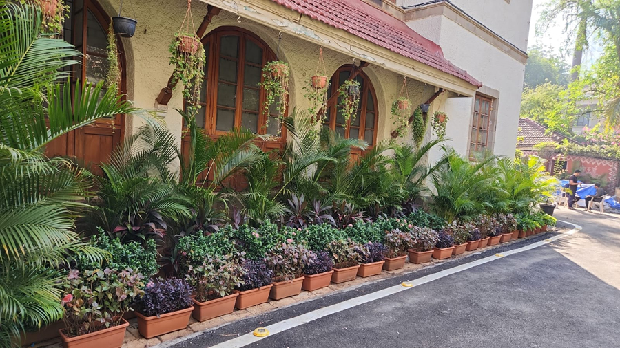 Bungalow, Peddar Road, Mumbai